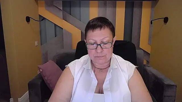 BarbaraTurners online show from December 8, 2024, 9:41 pm