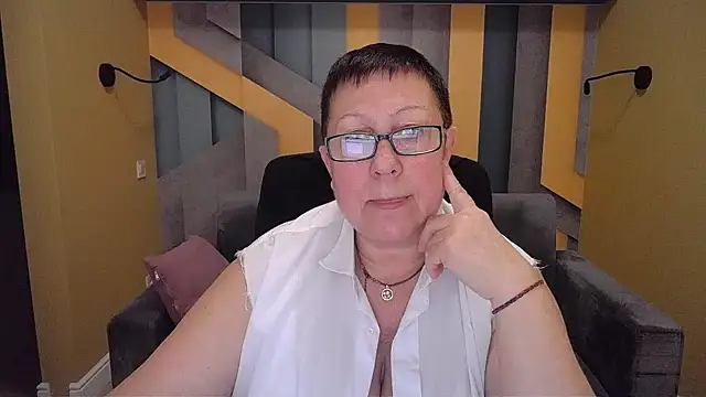 BarbaraTurners online show from December 9, 2024, 12:56 am