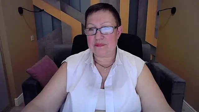 BarbaraTurners online show from December 13, 2024, 6:59 pm