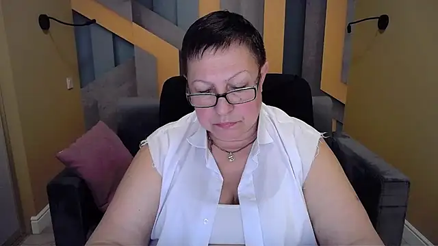 BarbaraTurners online show from December 13, 2024, 10:13 pm