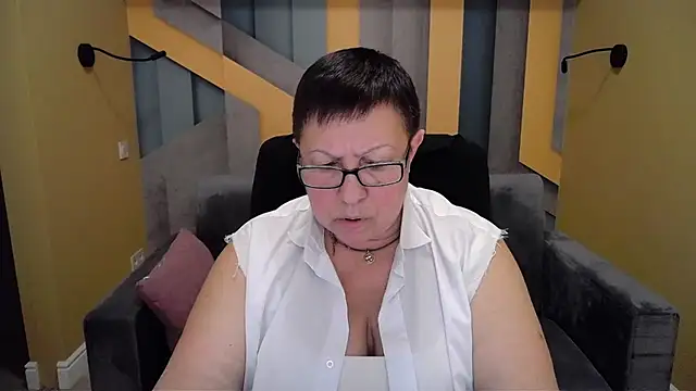 BarbaraTurners online show from December 16, 2024, 12:59 am