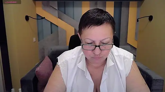 BarbaraTurners online show from December 19, 2024, 12:45 am