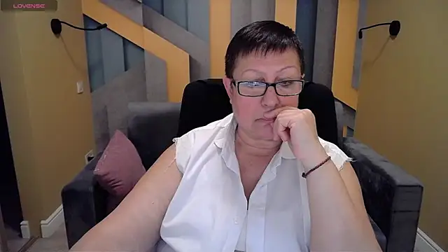 BarbaraTurners online show from December 21, 2024, 3:58 am