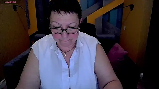 BarbaraTurners online show from March 17, 2025, 6:32 pm