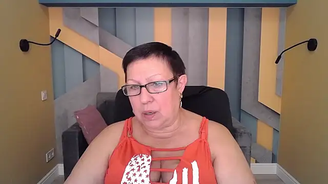 Snapshot of BarbaraTurners chatting on September 29, 2025, 6:46 pm BarbaraTurners online show from September 29, 2025, 6:46 pm