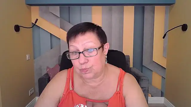 Snapshot of BarbaraTurners chatting on October 1, 2025, 6:47 pm BarbaraTurners online show from October 1, 2025, 6:47 pm