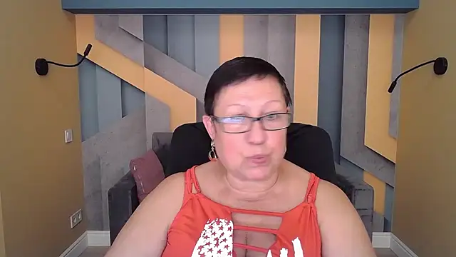 Snapshot of BarbaraTurners chatting on October 3, 2025, 6:16 pm BarbaraTurners online show from October 3, 2025, 6:16 pm