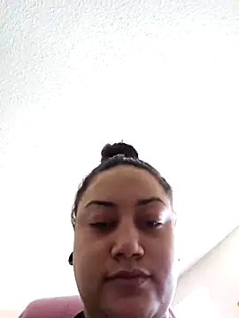 honeeyyy pot online show from March 13, 2025, 9:05 pm