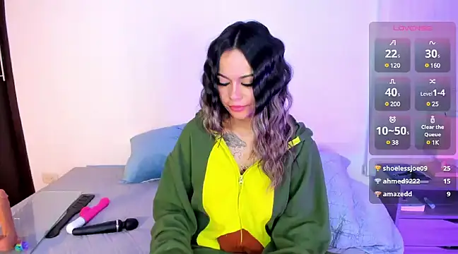 summer holiday online show from December 10, 2024, 9:44 am