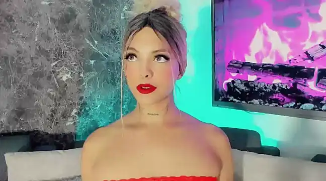 Snapshot of Emmaa_Saenz_ chatting on December 9, 2024, 9:16 pm Emmaa Saenz online show from December 9, 2024, 9:16 pm