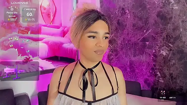 Snapshot of Emmaa_Saenz_ chatting on January 10, 2025, 6:09 am Emmaa Saenz online show from January 10, 2025, 6:09 am