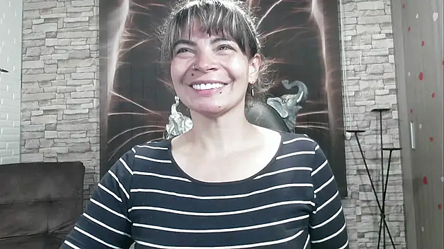 Snapshot of charlotedoll chatting on February 26, 2025, 2:26 am charlotedoll online show from February 26, 2025, 2:26 am