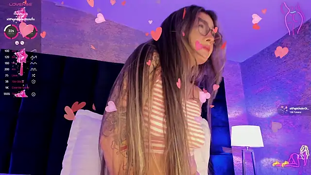 Snapshot of Arianavillada chatting on February 7, 2025, 6:14 am Arianavillada online show from February 7, 2025, 6:14 am