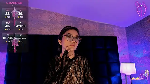 Snapshot of Arianavillada chatting on February 8, 2025, 9:13 am Arianavillada online show from February 8, 2025, 9:13 am