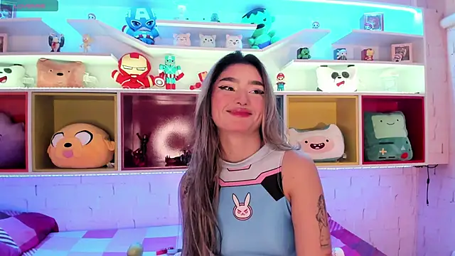 Snapshot of Arianavillada chatting on March 2, 2025, 3:24 am Arianavillada online show from March 2, 2025, 3:24 am