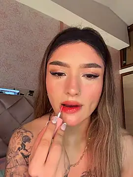 Snapshot of Arianavillada chatting on February 13, 2026, 3:13 am Arianavillada online show from February 13, 2026, 3:13 am