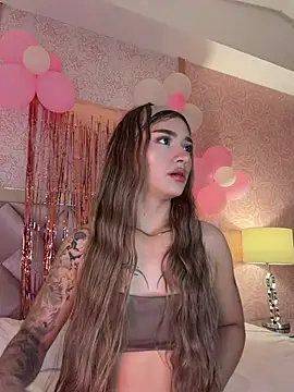 Arianavillada online show from May 6, 2026, 3:35 am
