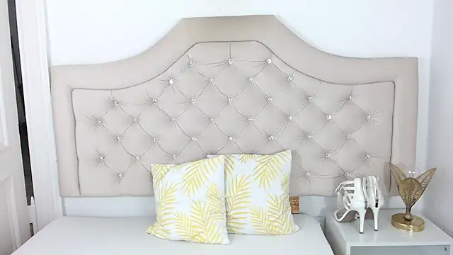 AbbyPleasure online show from December 11, 2024, 8:47 am