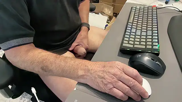 Snapshot of ProstatePleasures1 chatting on January 17, 2025, 4:17 am ProstatePleasures1 online show from January 17, 2025, 4:17 am