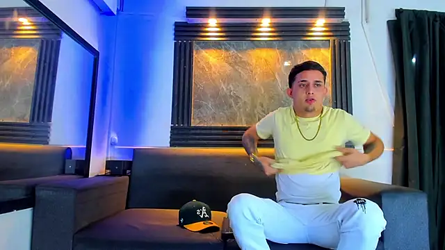 liam genner  online show from September 17, 2025, 8:10 pm