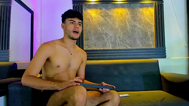 liam genner  online show from November 13, 2025, 8:30 pm