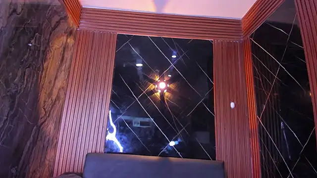 liam genner  online show from November 19, 2025, 8:31 pm