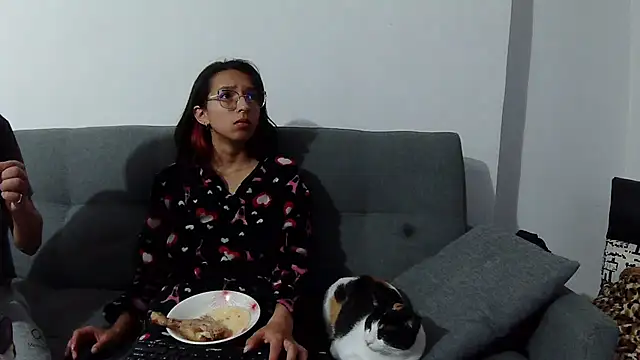 Katalleya jyj online show from February 26, 2025, 5:31 am