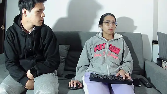 Katalleya jyj online show from October 8, 2025, 1:42 pm