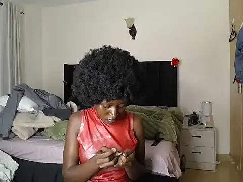 Snapshot of thicky_anncy chatting on July 29, 2026, 10:30 pm thicky anncy online show from July 29, 2026, 10:30 pm