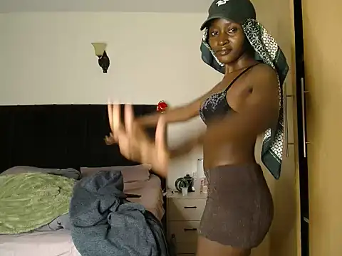Snapshot of thicky_anncy chatting on July 30, 2026, 9:58 pm thicky anncy online show from July 30, 2026, 9:58 pm