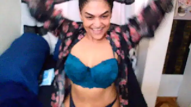 Snapshot of Indian_Blaze00 chatting on October 12, 2025, 1:10 pm Indian Blaze00 online show from October 12, 2025, 1:10 pm