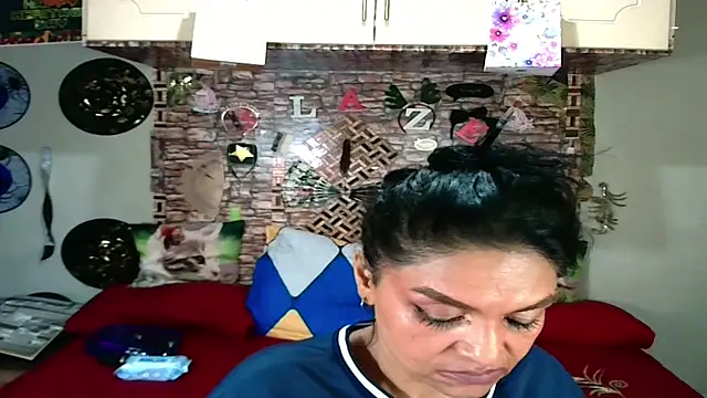 Snapshot of Indian_Blaze00 chatting on October 18, 2025, 12:13 am Indian Blaze00 online show from October 18, 2025, 12:13 am