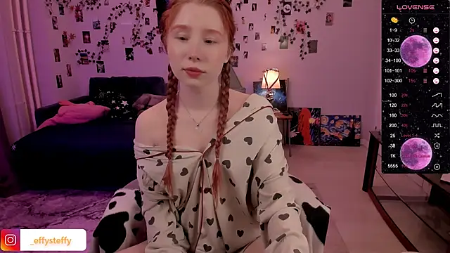 Snapshot of CallMeEffy1 chatting on March 9, 2025, 3:43 am CallMeEffy1 online show from March 9, 2025, 3:43 am