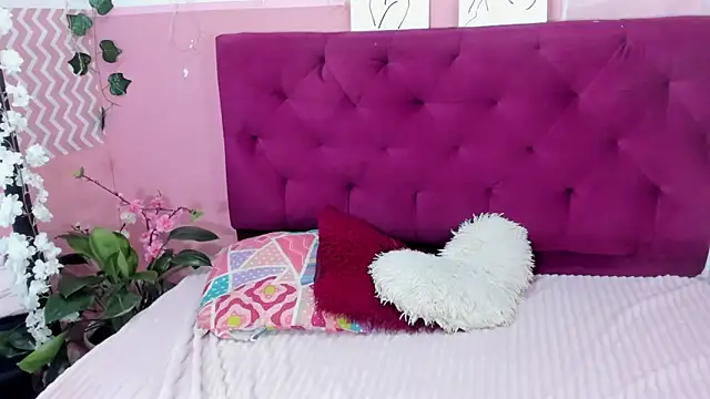 Snapshot of candysmitxxx chatting on March 4, 2025, 2:17 am candysmitxxx online show from March 4, 2025, 2:17 am