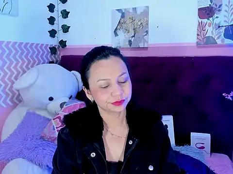 candysmitxxx online show from September 15, 2025, 3:17 am