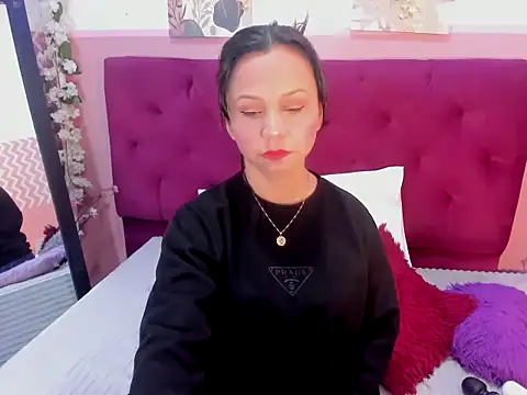 candysmitxxx online show from May 5, 2026, 3:36 am