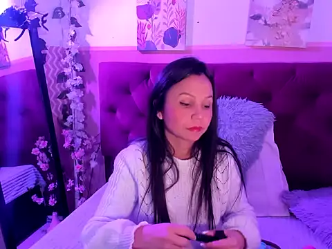 candysmitxxx online show from May 8, 2026, 1:55 am