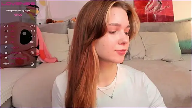 Snapshot of Frau_Lina chatting on October 26, 2025, 2:23 pm Frau Lina online show from October 26, 2025, 2:23 pm