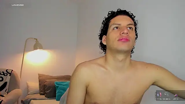 Snapshot of Curlblue chatting on October 27, 2025, 8:07 am Curlblue online show from October 27, 2025, 8:07 am