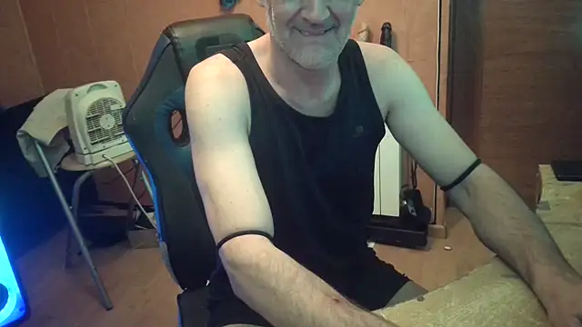 Lia Y PatrickX online show from January 20, 2025, 11:54 pm