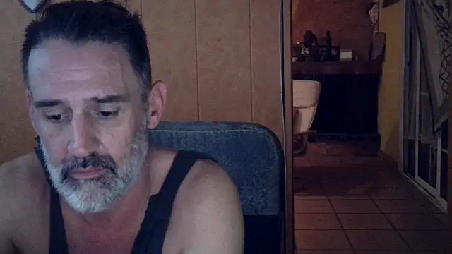 Lia Y PatrickX online show from September 18, 2025, 9:28 pm