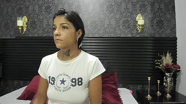 Snapshot of Hellen__4master chatting on July 17, 2026, 1:12 am Hellen 4master online show from July 17, 2026, 1:12 am