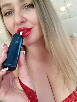 Snapshot of LadyLolyPop_ chatting on September 29, 2025, 4:39 am LadyLolyPop  online show from September 29, 2025, 4:39 am