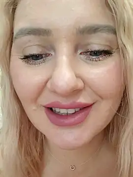 Snapshot of LadyLolyPop_ chatting on October 23, 2025, 6:13 am LadyLolyPop  online show from October 23, 2025, 6:13 am