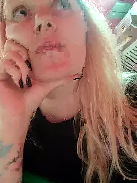 LadyLolyPop  online show from May 9, 2026, 2:06 am
