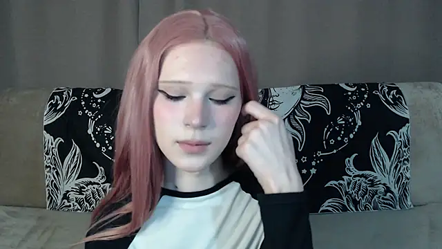 Snapshot of Sexpired_Princess chatting on April 10, 2026, 5:56 am Sexpired Princess online show from April 10, 2026, 5:56 am