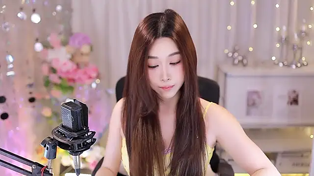 SleepArtist online show from October 4, 2025, 7:39 am