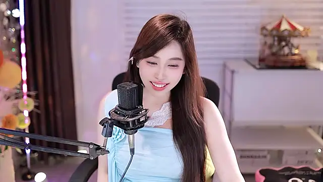 SleepArtist online show from November 7, 2025, 7:03 pm