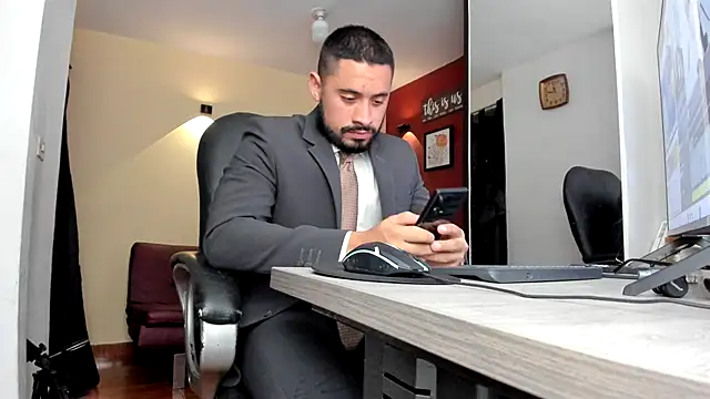 thesexlawyer1 online show from May 6, 2026, 2:08 am