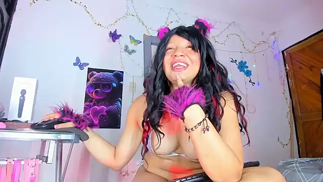 Emily Coper18 online show from February 1, 2025, 11:48 pm